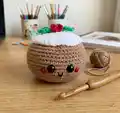 Christmas Pudding Amigurumi Pattern step 3 - details and accessories