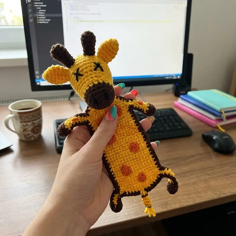 Complimentary Intermediate crochet pattern: Giraffe Bookmark Amigurumi Pattern - Simple to follow guide