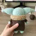 Baby Alien Amigurumi Pattern step 4 - final assembly and finishing