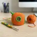 Bunny's House Amigurumi Pattern step 3 - details and accessories
