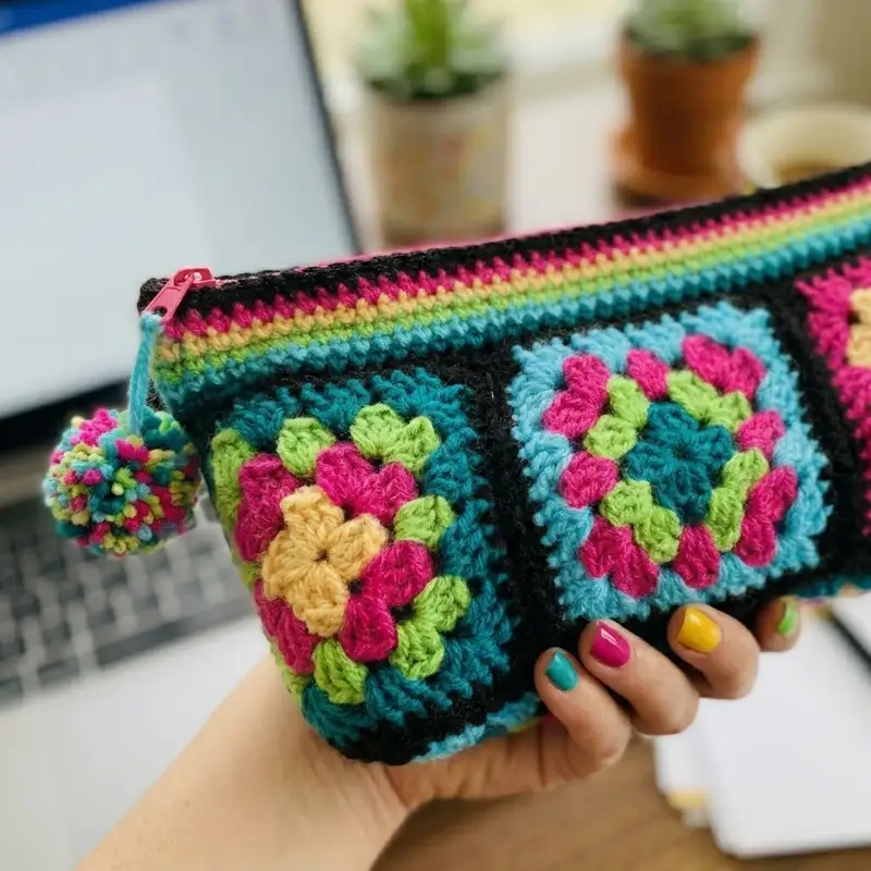 Complimentary Intermediate crochet pattern: Bonita Project Bag Pattern - Simple to follow guide